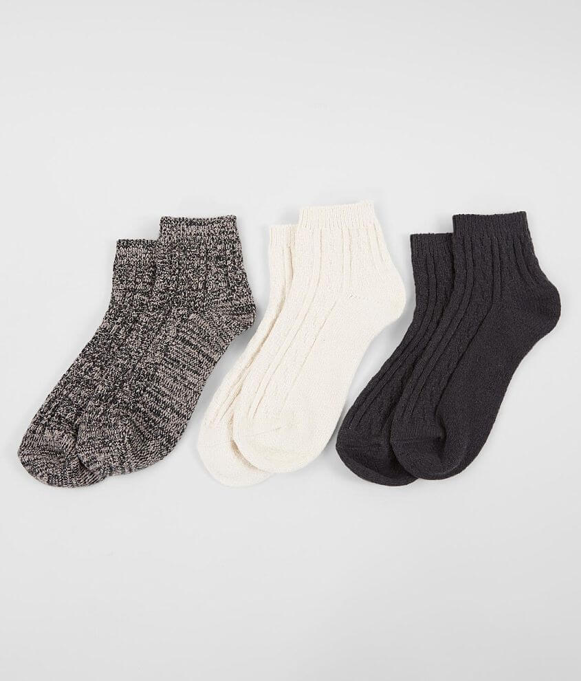 Muk Luks 3 Pack Ankle Socks front view