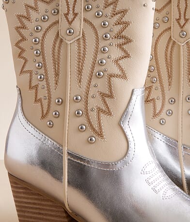 Dolce Vita Aledo Studded Western Ankle Boot misc detail 4 view