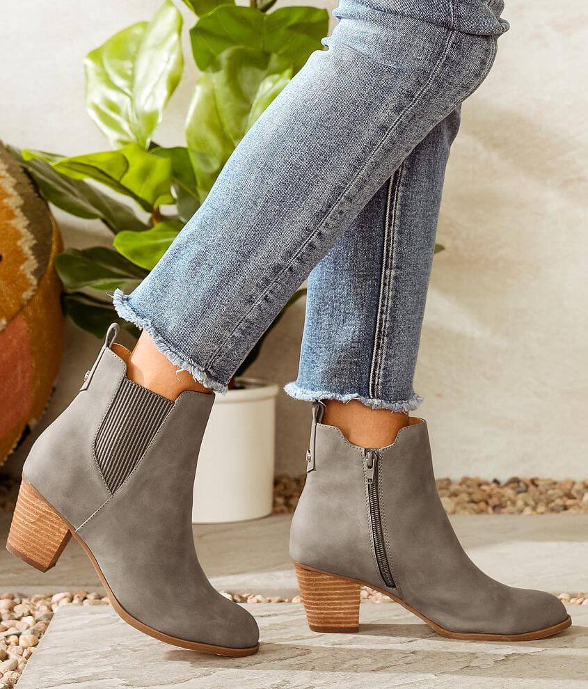 Dolce vita sale grey booties