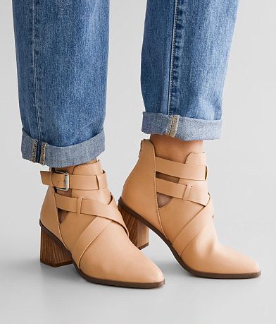DV by Dolce Vita Drako Ankle Boot misc detail 5 view