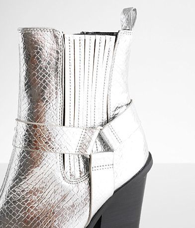 DV by Dolce Vita Nilano Metallic Ankle Boot misc detail 4 view
