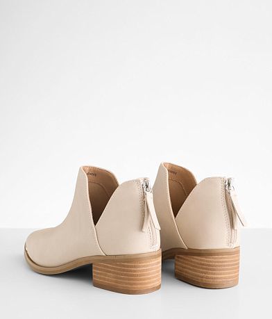 DV by Dolce Vita Wendee Ankle Boot MISC_DETAIL_3