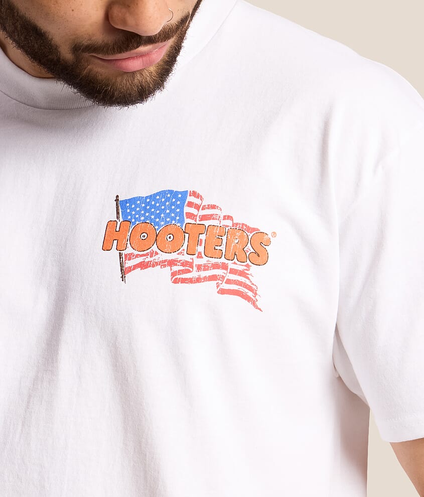 Hooters Red White & T-Shirt