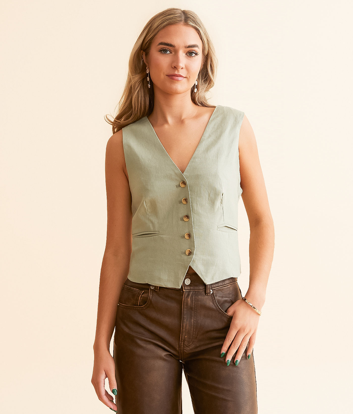 Risen Cropped Vest - Women's Coats & Jackets in Sage | Buckle