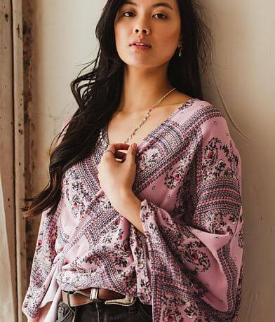 Gimmicks Handkerchief Hem Floral Kimono front view