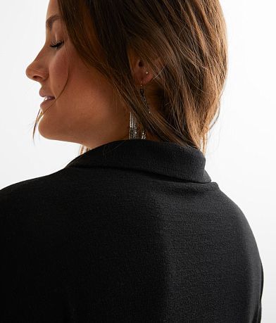 Buckle Black Pieced Knit Blouse MISC_DETAIL_2