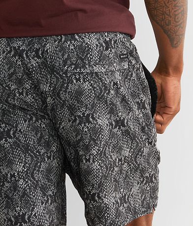 RVCA Yogger Active Stretch Short back pocket view