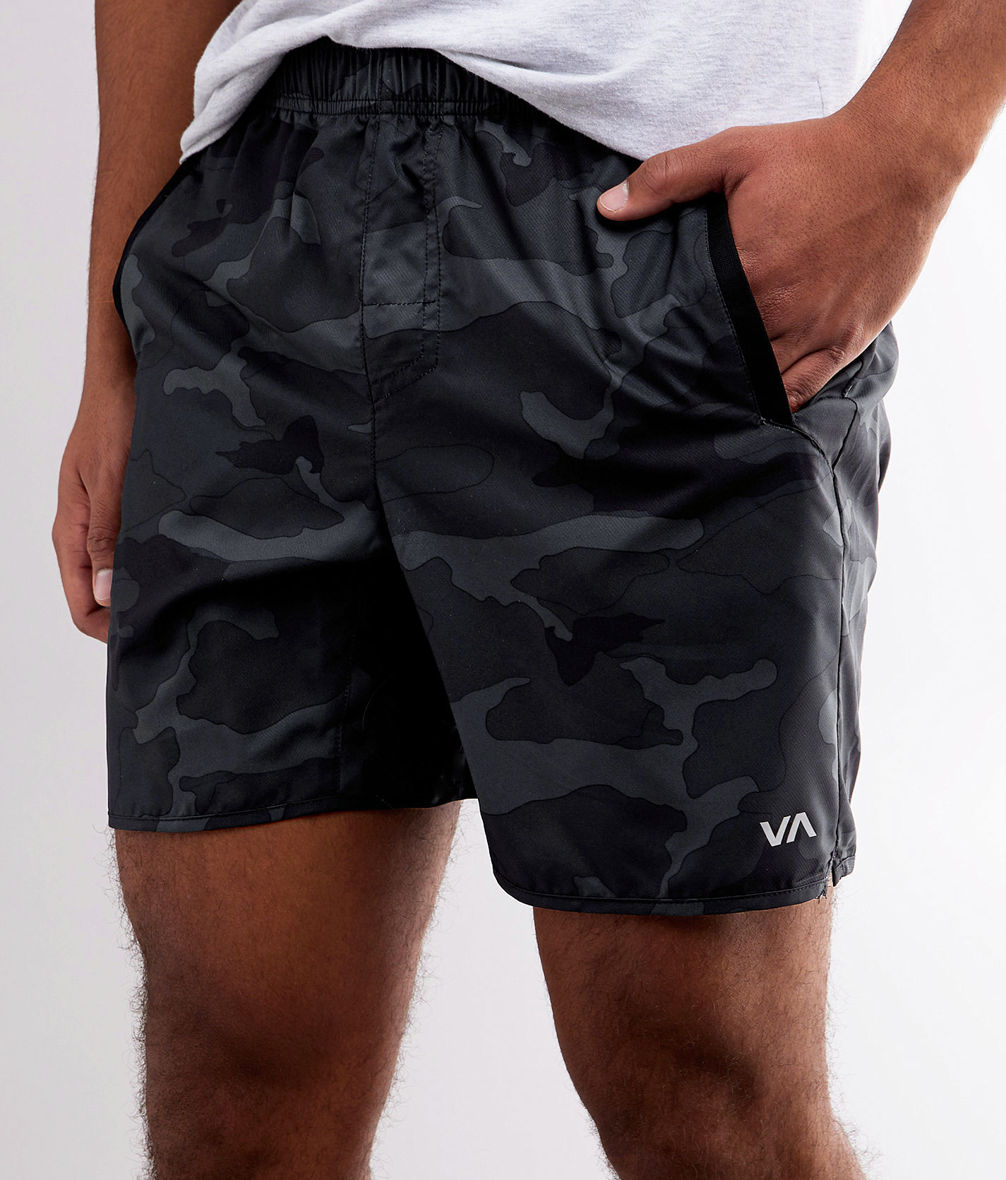 Men's Yogger Iv Performance Walk Shorts - Black Camo - Size M