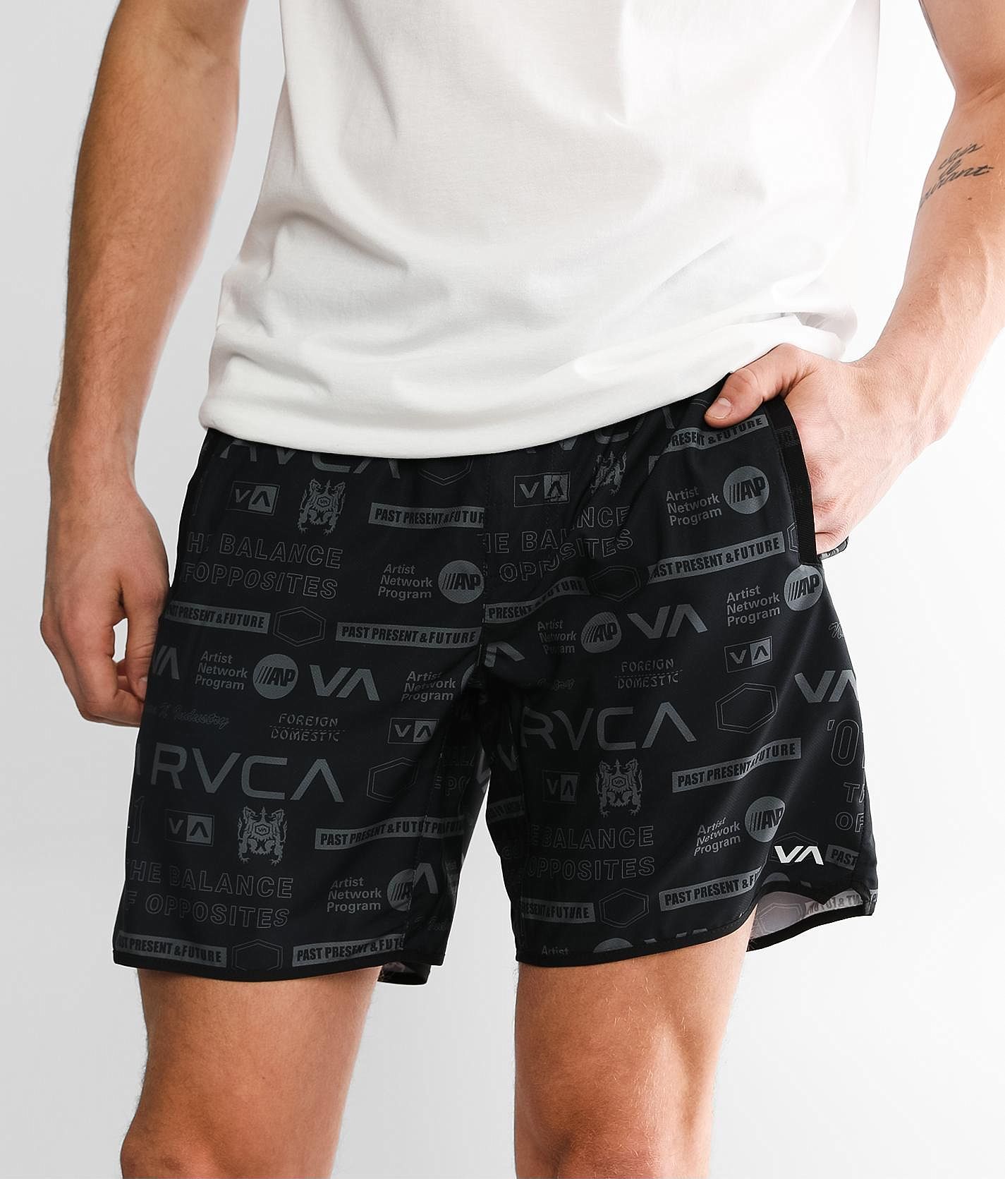 Men's Yogger Iv Performance Walk Shorts - Black Camo - Size M