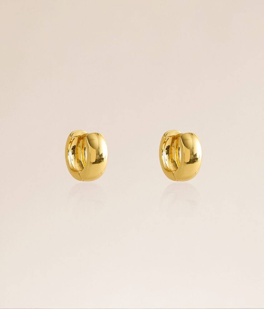 Riley Huggie Earring