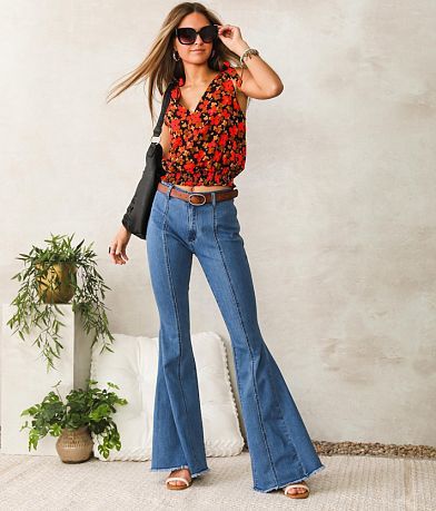 Saints &amp; Hearts High Rise Extreme Flare Jean MISC_DETAIL_2