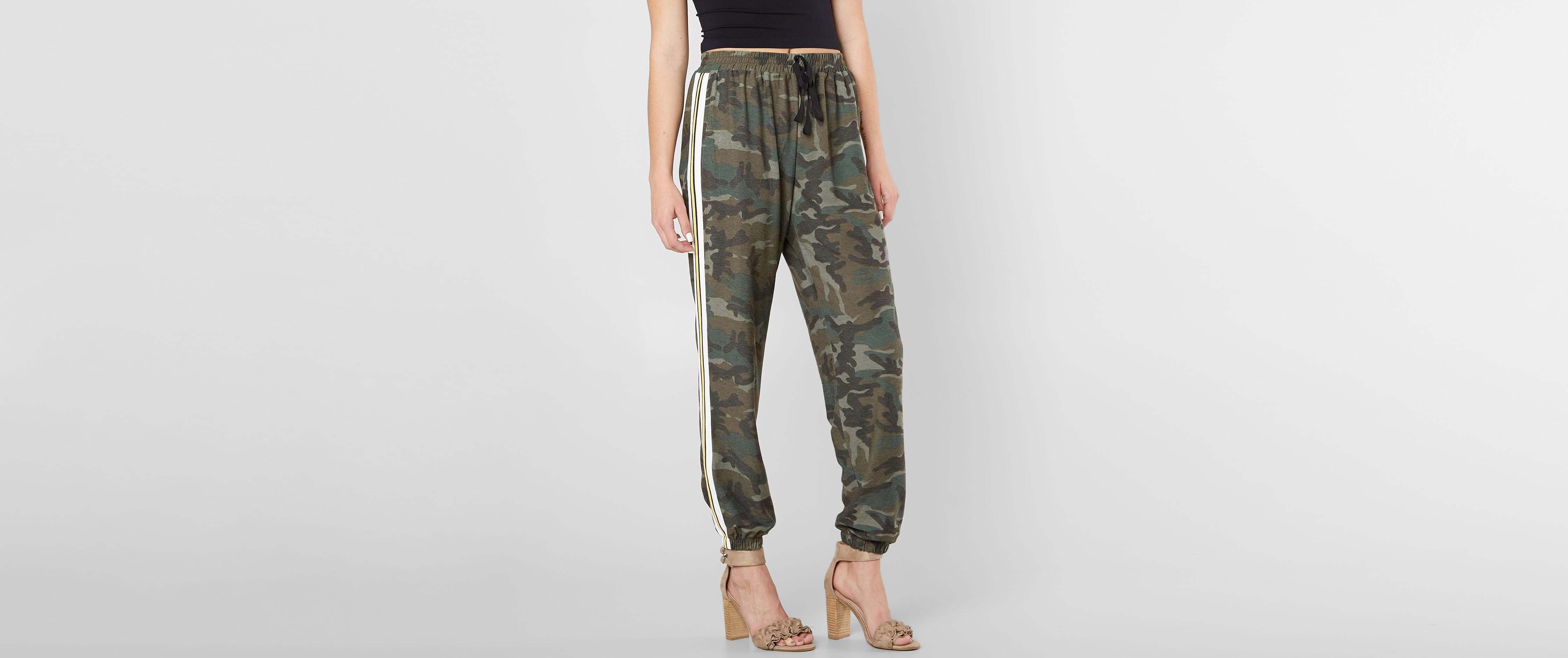 know one cares camo joggers