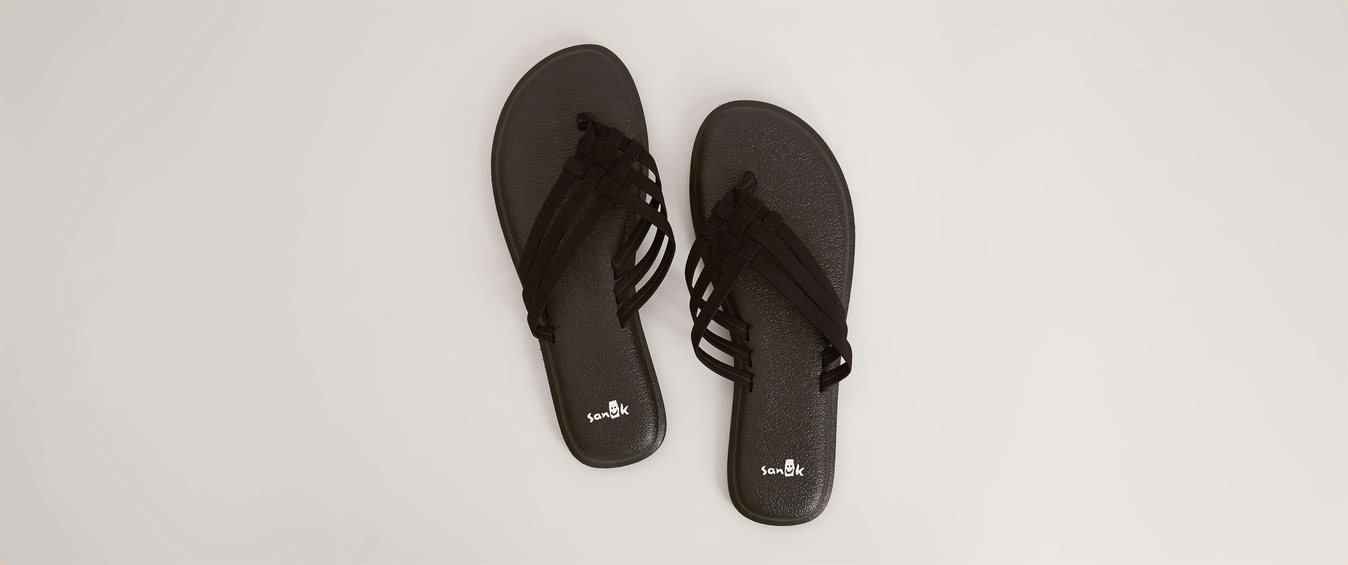 sanuk salty black