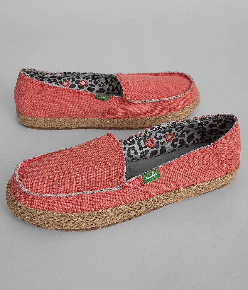 Sanuk Fiona Shoe - Women's Shoes in Coral | Buckle