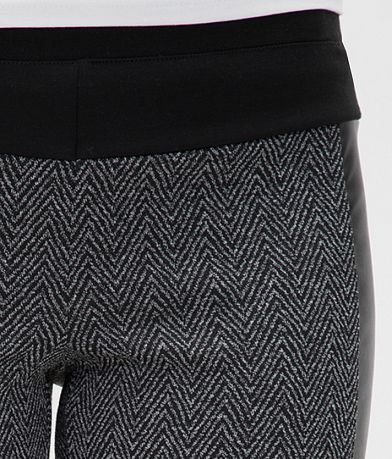 Daytrip Chevron Legging FRONT_POCKET