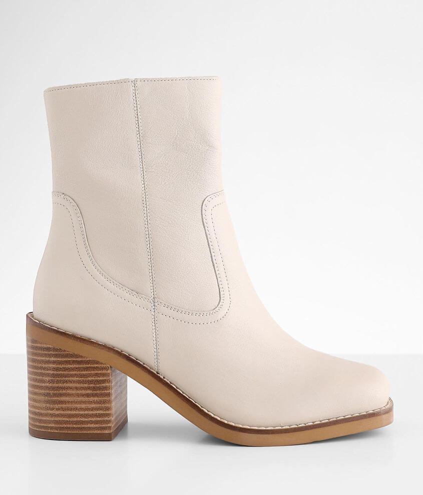 Seychelles Turbulent Leather Boot - Women's Shoes in Off White | Buckle