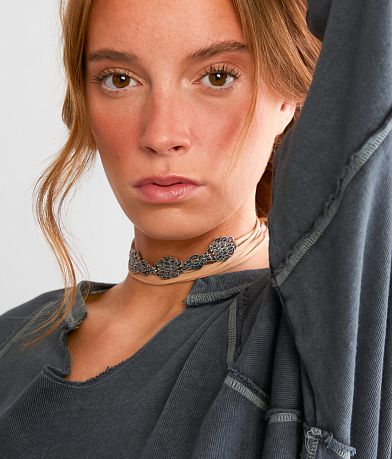 boutique by BKE Wrap Choker Necklace front view