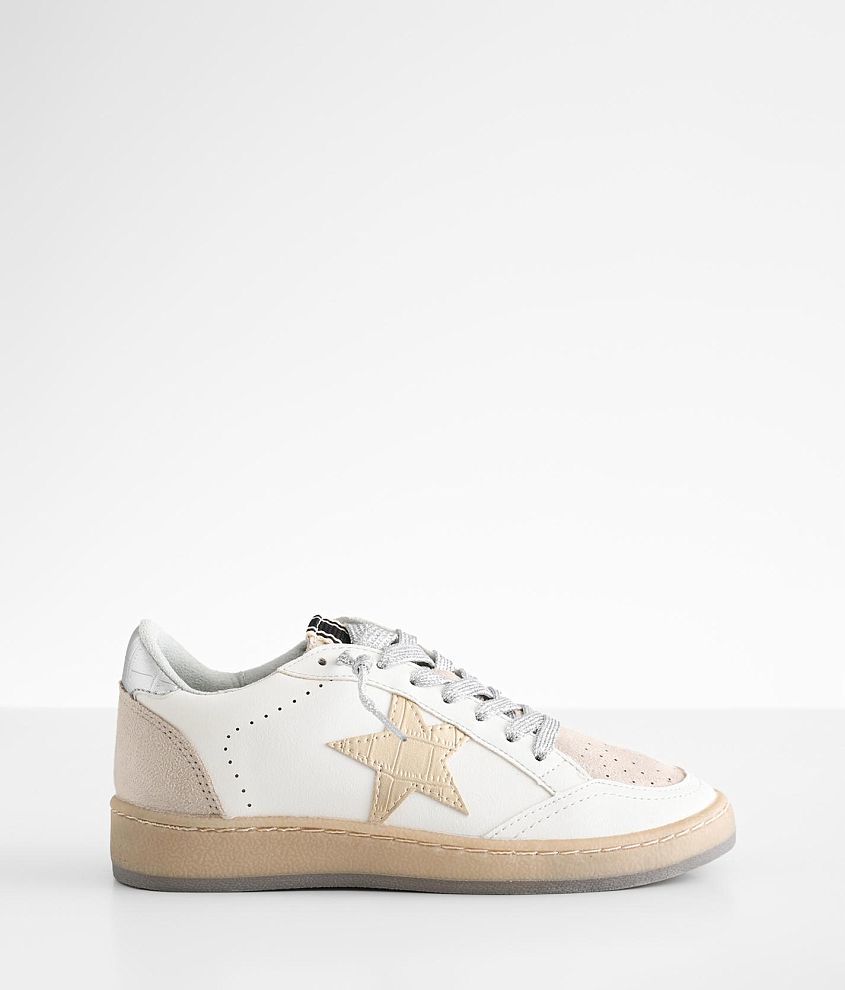 Girls - Shu Shop Rosalia Star Sneaker - Girl's Shoes in Gold | Buckle