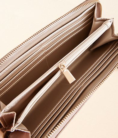 Guess Cresidia Wristlet Wallet MISC_DETAIL_2