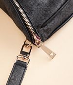 Sac Banane Guess Manhattan – Format Femme, Couleur Rouge à Lèvres, Taille Unique