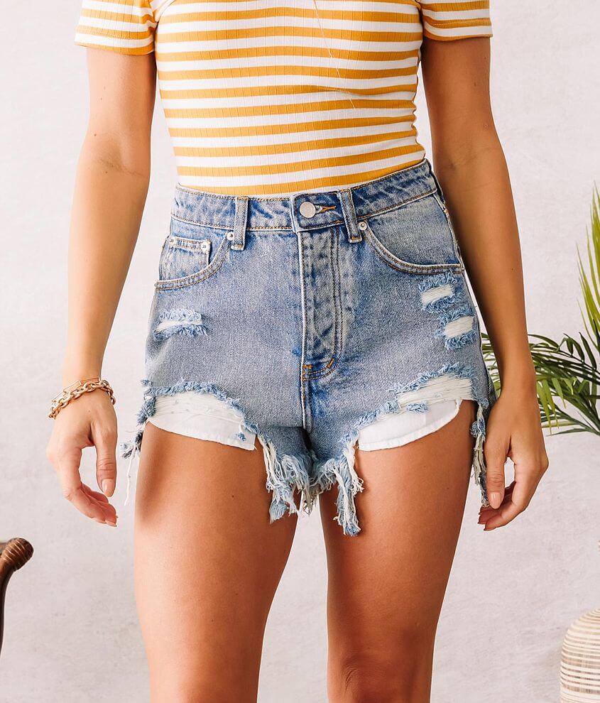 Signature 8 Ultra High Rise Short Women's Shorts in Medium Denim Buckle