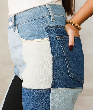 Signature 8 Ultra High Rise Straight Jean MISC_DETAIL_1
