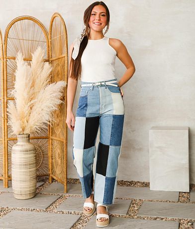Signature 8 Ultra High Rise Straight Jean MISC_DETAIL_2