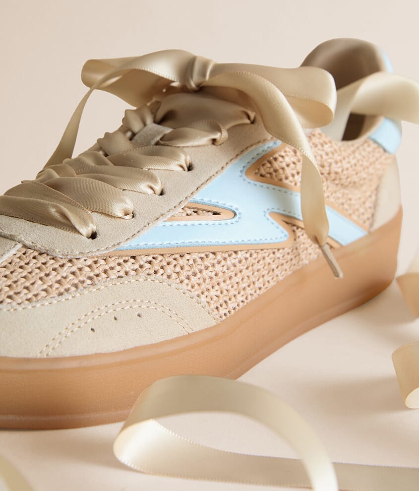 Gia Sneaker - thumbnail 5