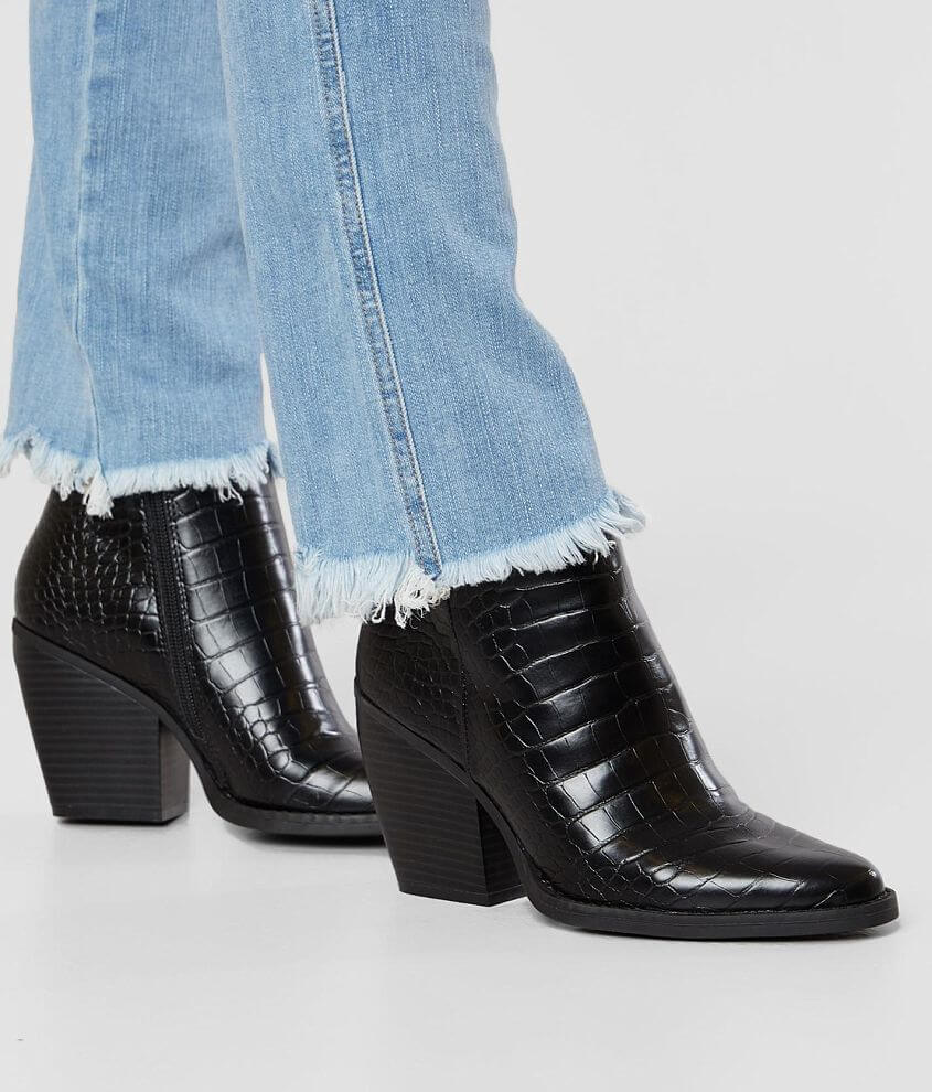 Madden girl hot sale snake booties