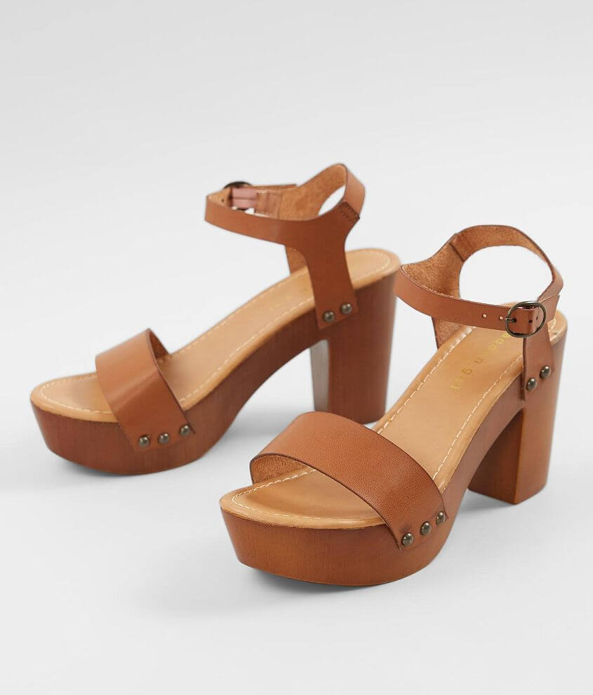 Madden girl store lifft platform sandal