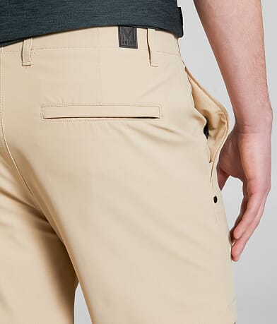 Maven Co-op Fairway Performance Short back pocket view