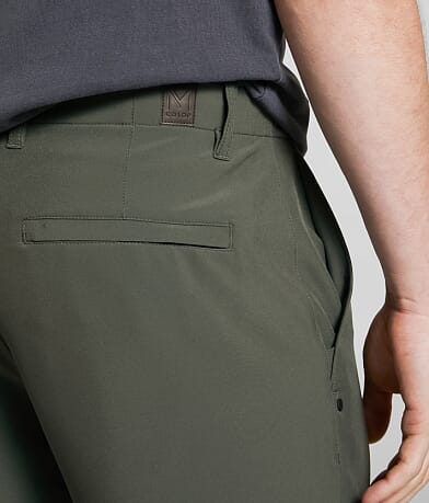 Maven Co-op Fairway Performance Stretch Short back pocket view