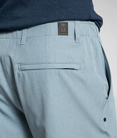 Maven Co-op Fairway Performance Stretch Short back pocket view