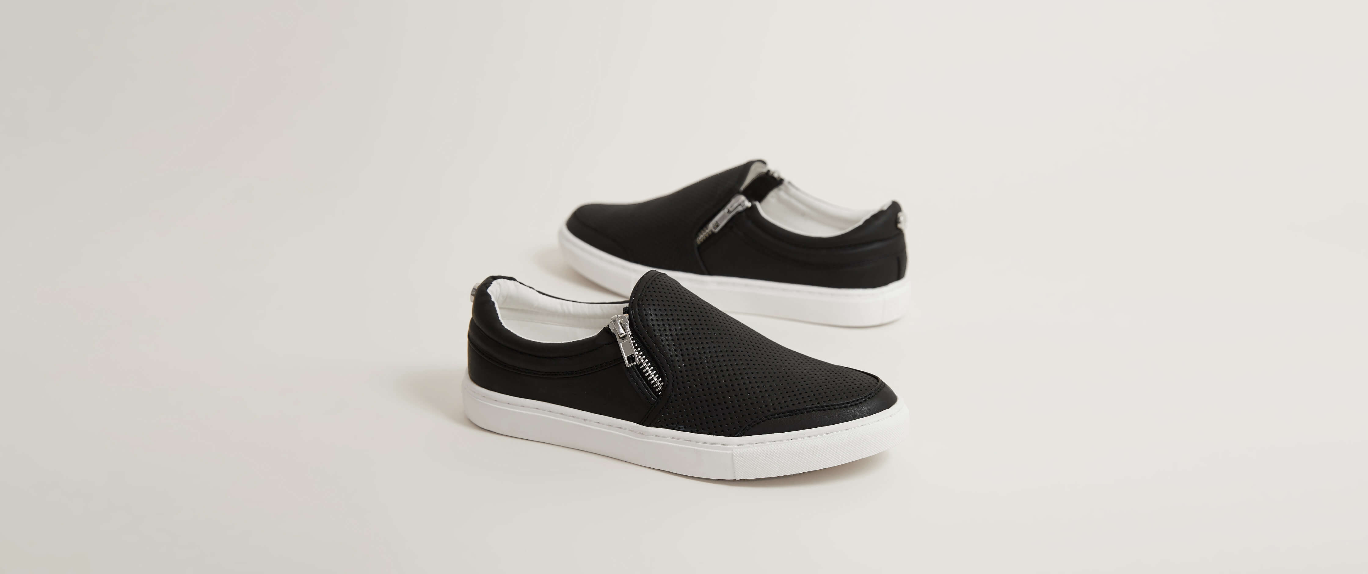 steve madden black slip on shoes womens