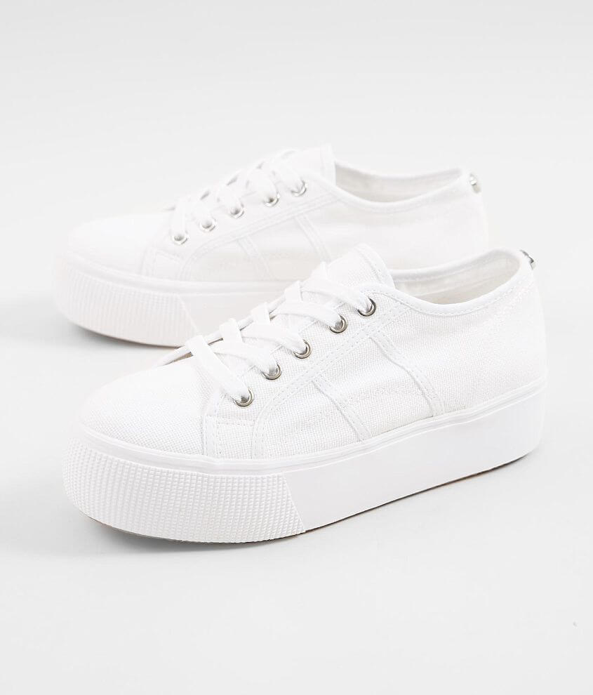 Steve Madden Emmi Platform Shoe - Women's Shoes in White | Buckle