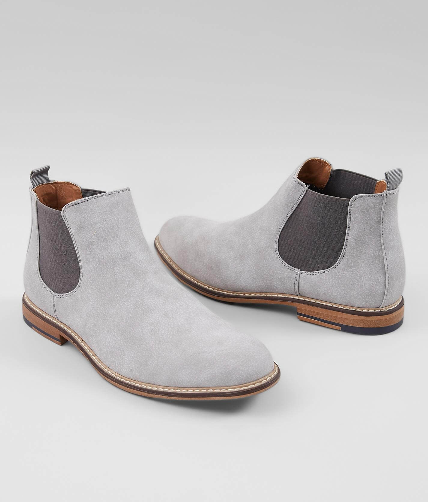 madden chelsea boots