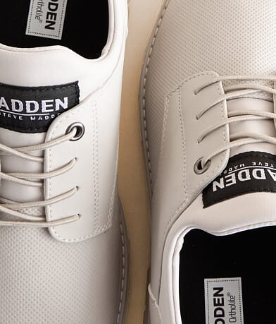 Steve Madden Lyddon Shoe misc detail 4 view