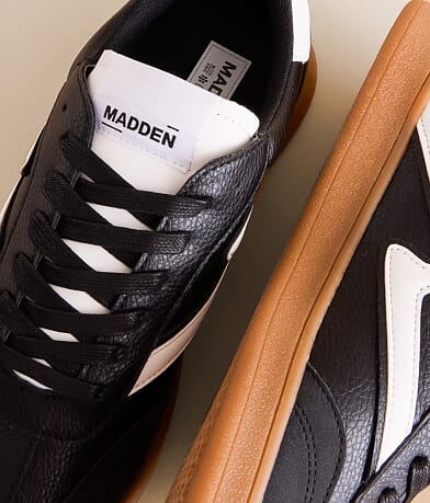 Steve Madden Sammel Sneaker misc detail 4 view