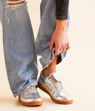 Steve Madden Madrid Sneaker MISC_DETAIL_5