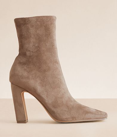 Steve Madden Vinka Ankle Boot front view