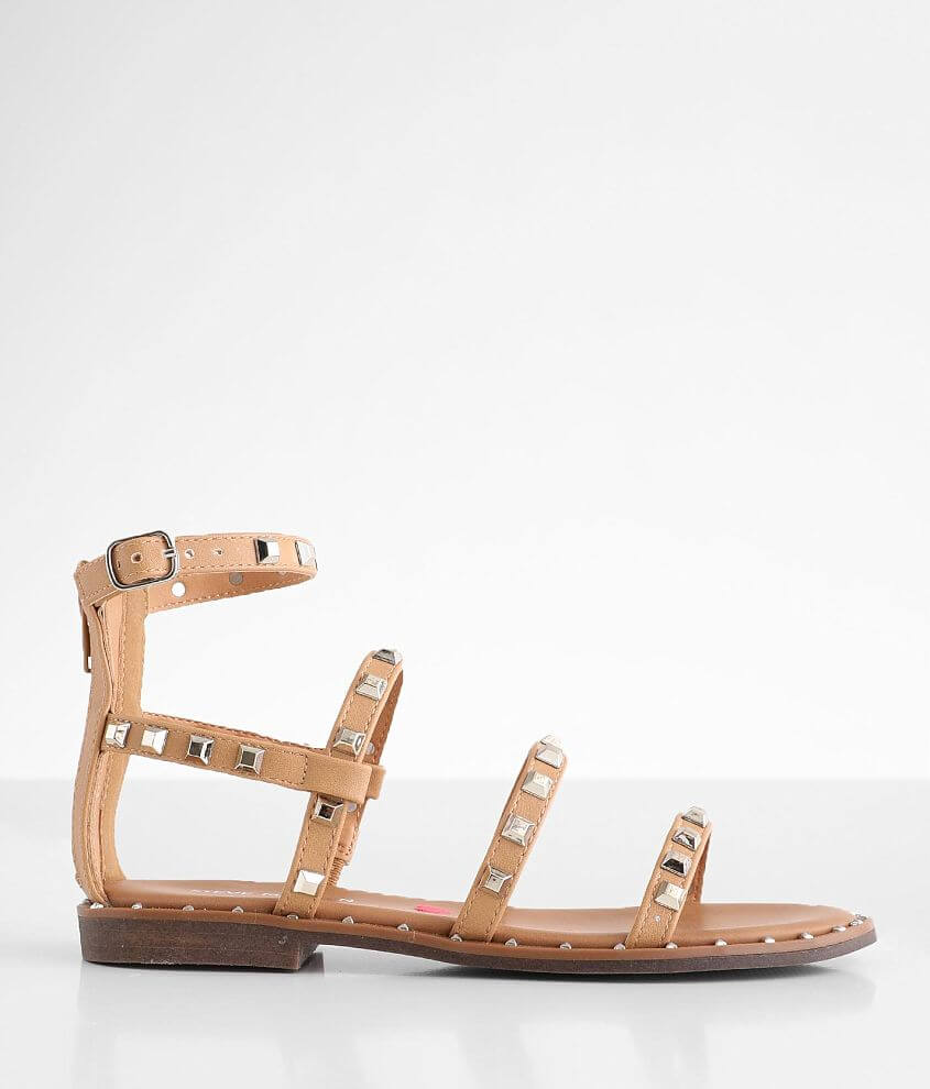 Steve madden discount travel studded sandals