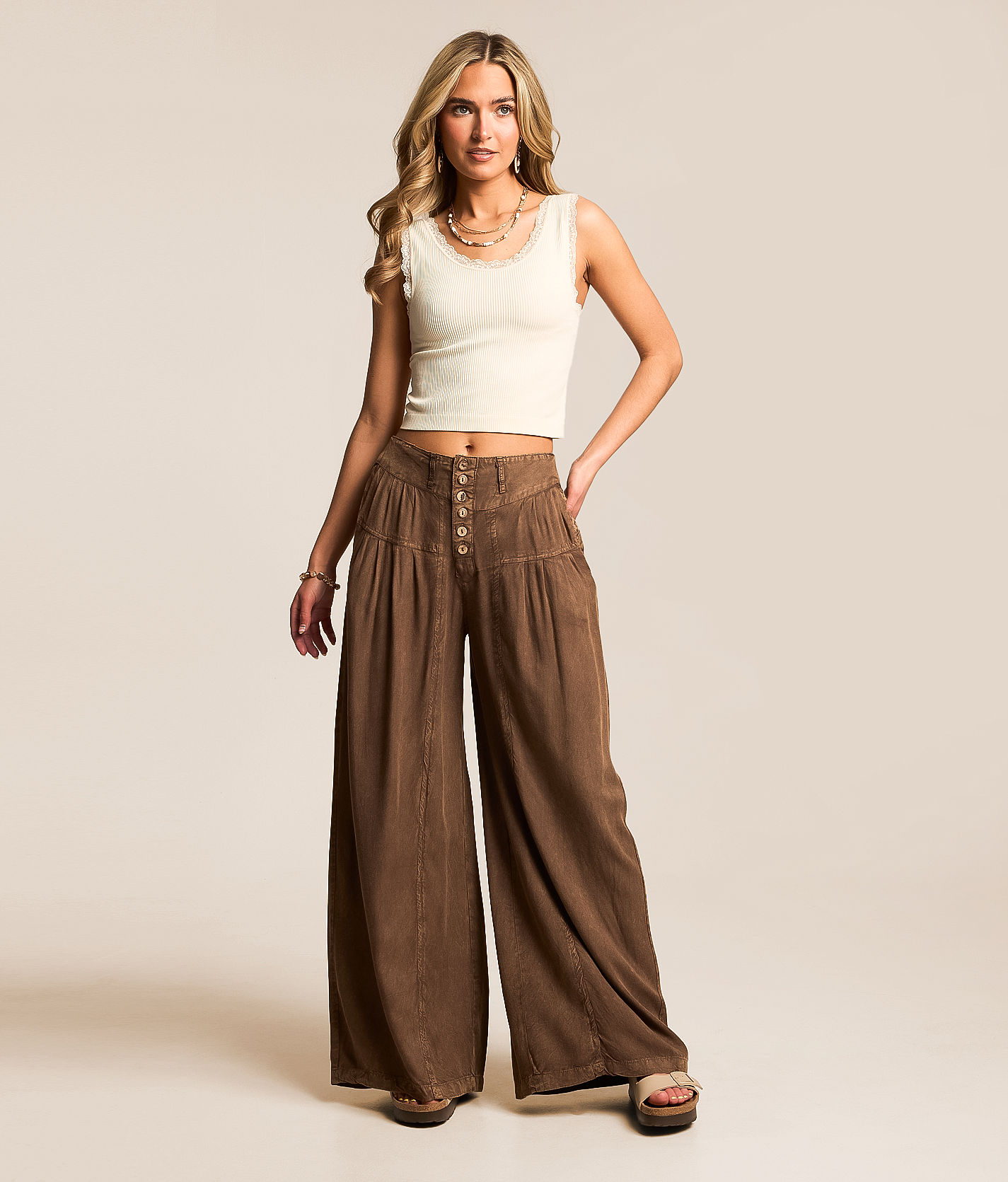 Willow & Root Washed Wide Leg Pant - Women's Pants in Brown | Buckle