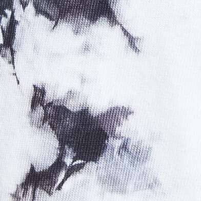 Black White Crystal Wash