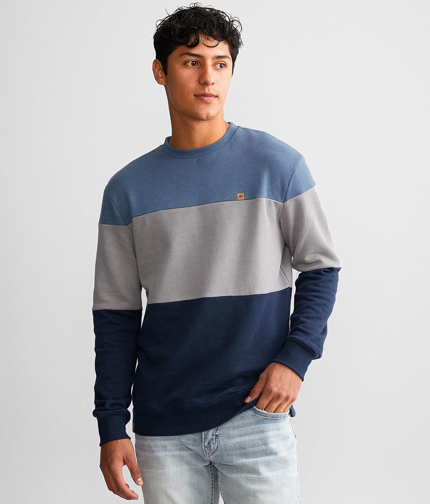 Color blocking outlet pullover