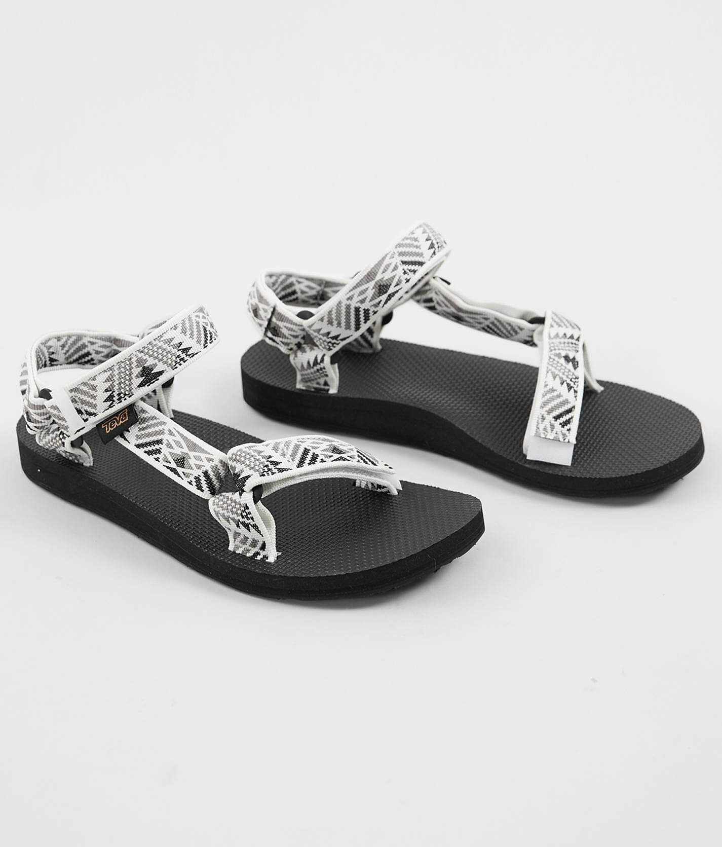 teva buckle sandal