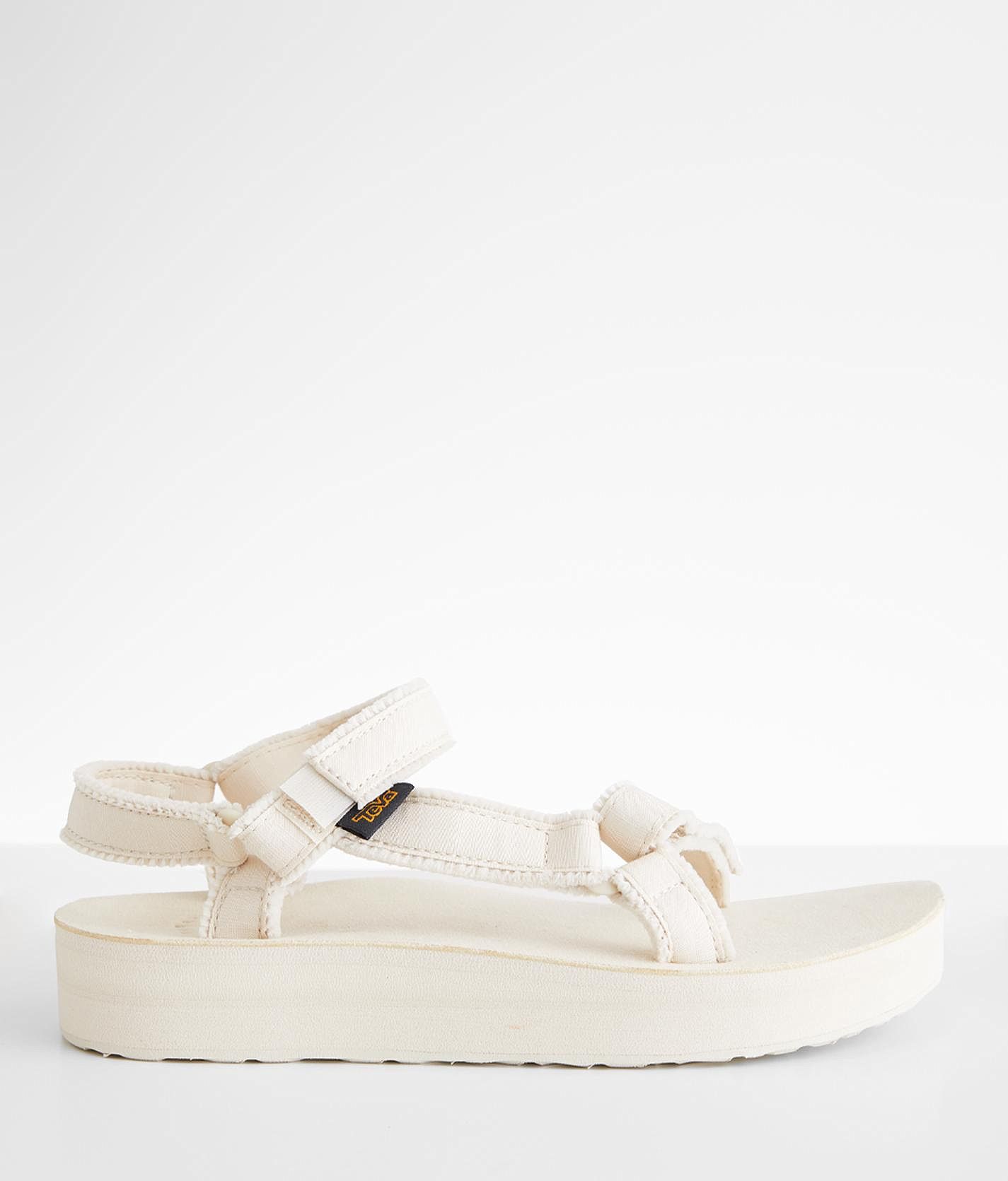 Universal Sandal Women's Shoes Birch | Buckle