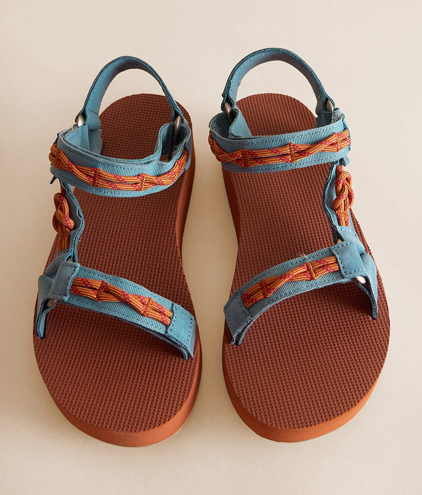 Midform Universal Knotted Sandal