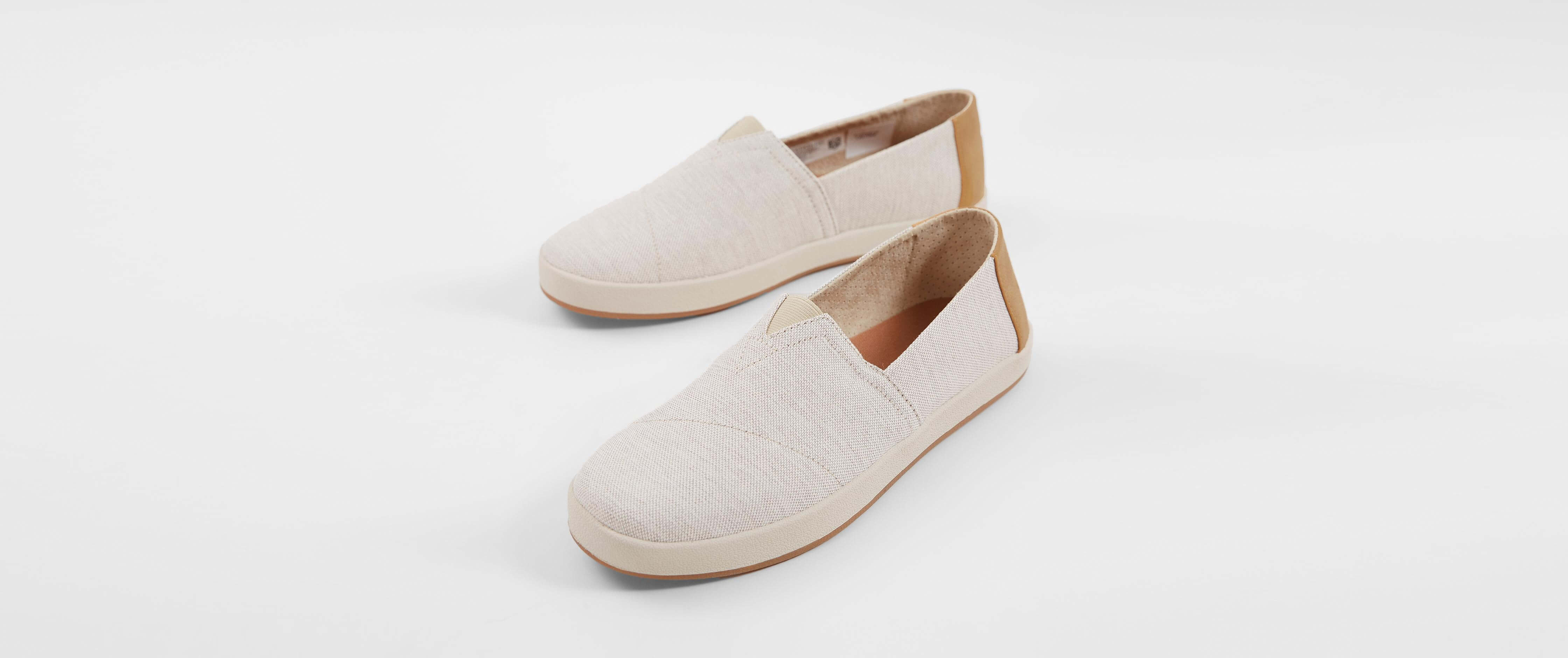 toms men's avalon slip on
