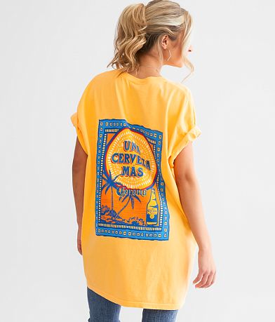 tee luv Una Cerveza T-Shirt front view
