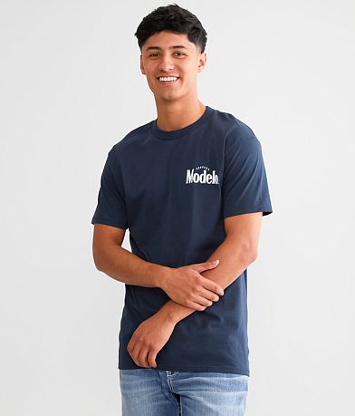 tee luv Modelo&#174; Cerveza T-Shirt full right side view
